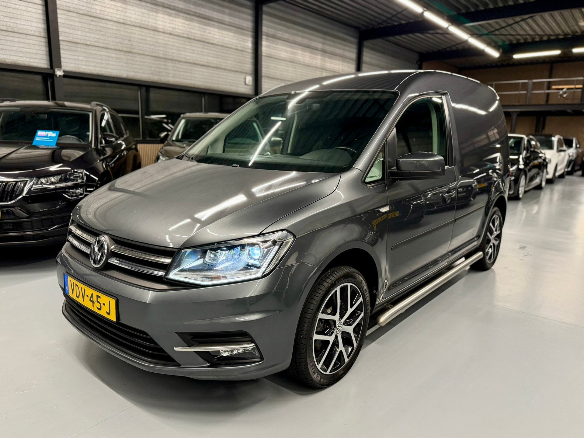 Foto 9 van Volkswagen Caddy 2.0 TDI L1H1 BMT Exclusive Edition DSG l Le
