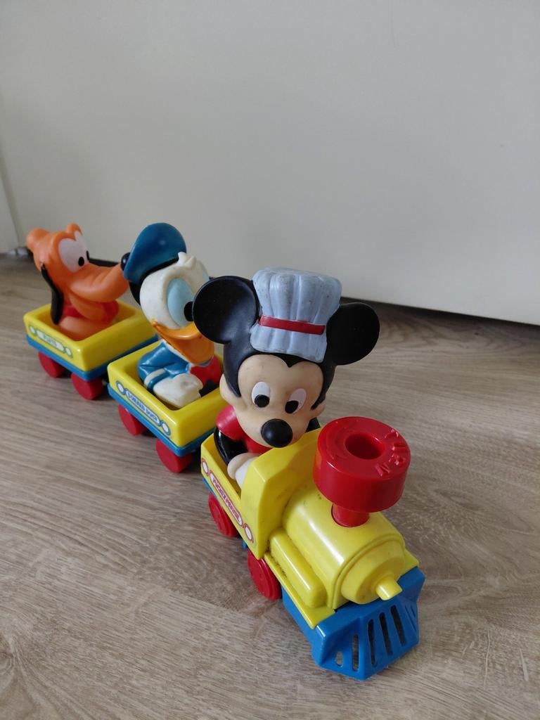Disney Trein met Mickey, Donald en Pluto Figuren, Ophalen of Verzenden, Mickey Mouse, Gebruikt, Beeldje of Figuurtje