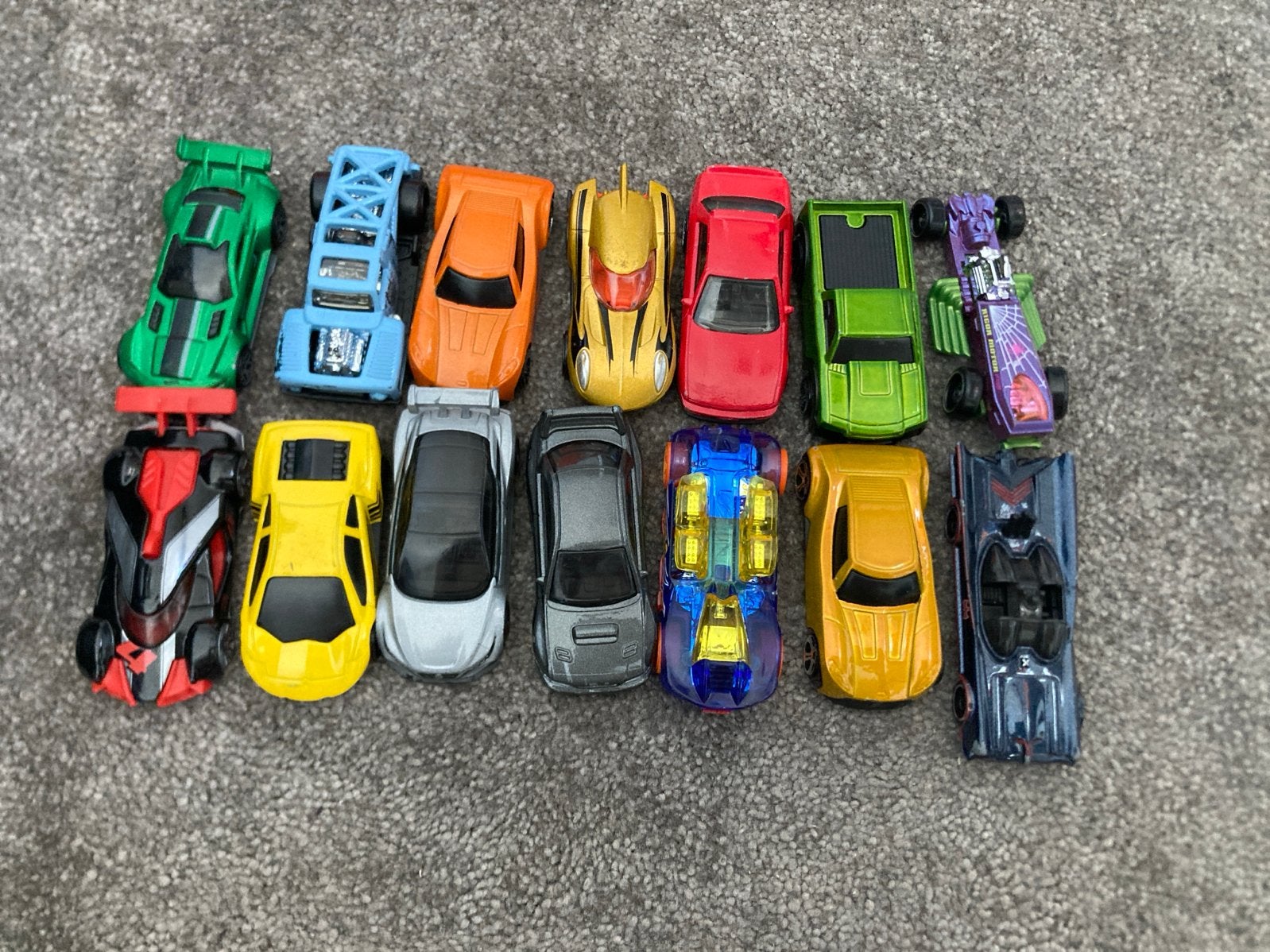 Set van 14 Hot Wheels auto's - Zo goed als nieuw, Ophalen of Verzenden, Zo goed als nieuw