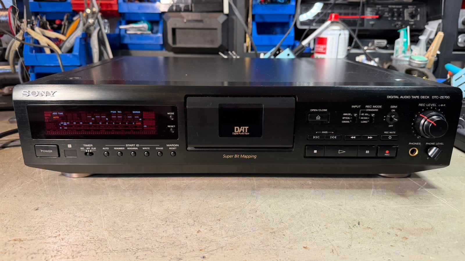 Sony DTC-ZE700 DAT recorder., Ophalen of Verzenden, Enkel, Sony, Tiptoetsen