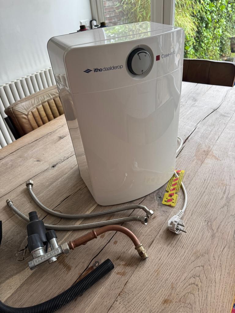 Itho daalderop Close-in 10 boiler, Ophalen, Boiler, Minder dan 20 liter, Minder dan 3 jaar oud