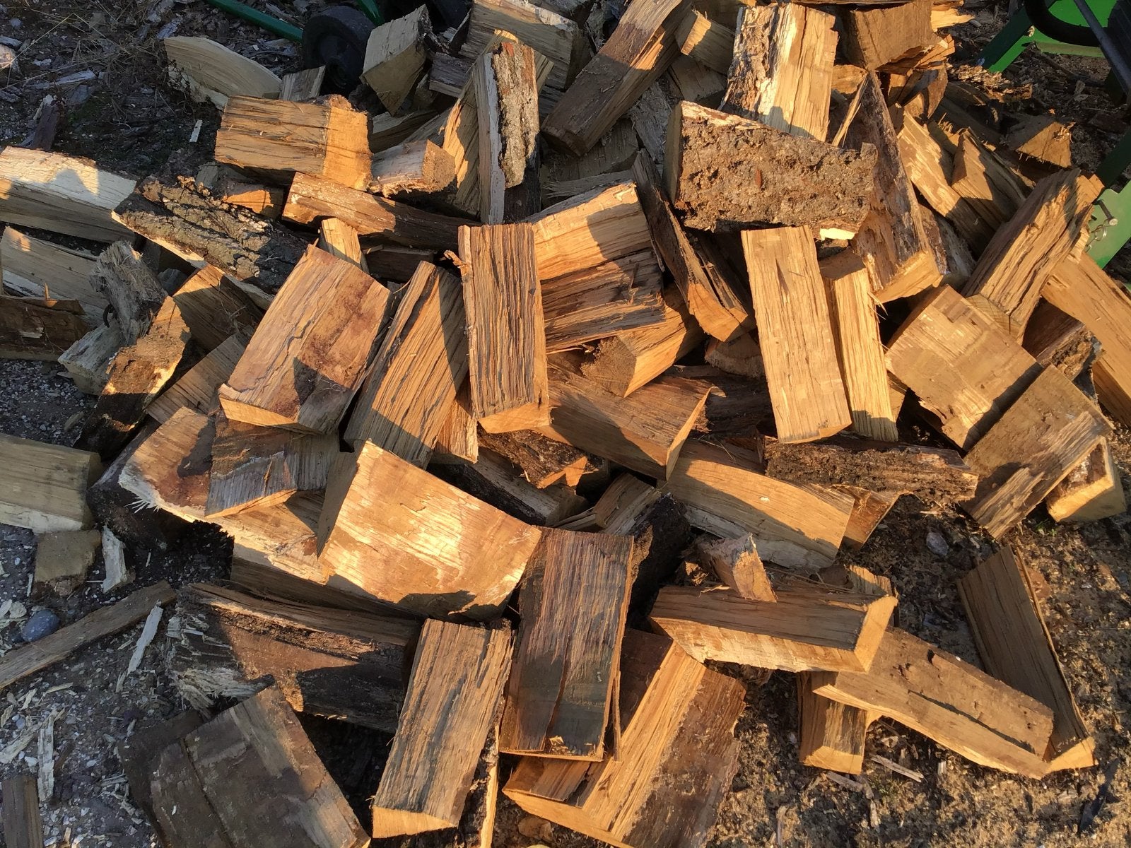 Haardhout: Eiken en Gemengd - gekloofd en droog stookhout, Tuin en Terras, Haardhout, Minder dan 3 m³, Ophalen, Eikenhout, Blokken