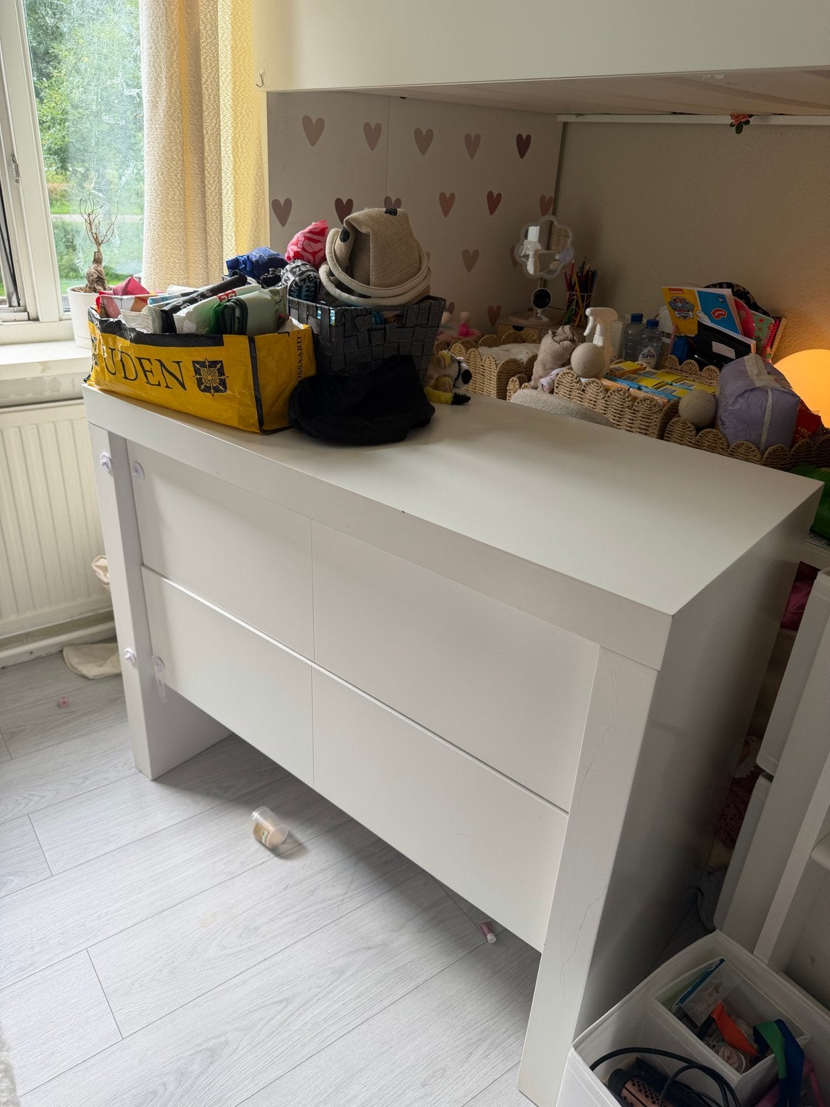 Witte commode met 2 laden - Ideaal voor kinderkamer, Kinderen en Baby's, Gebruikt, 50 tot 70 cm, Ophalen of Verzenden, 100 cm of meer