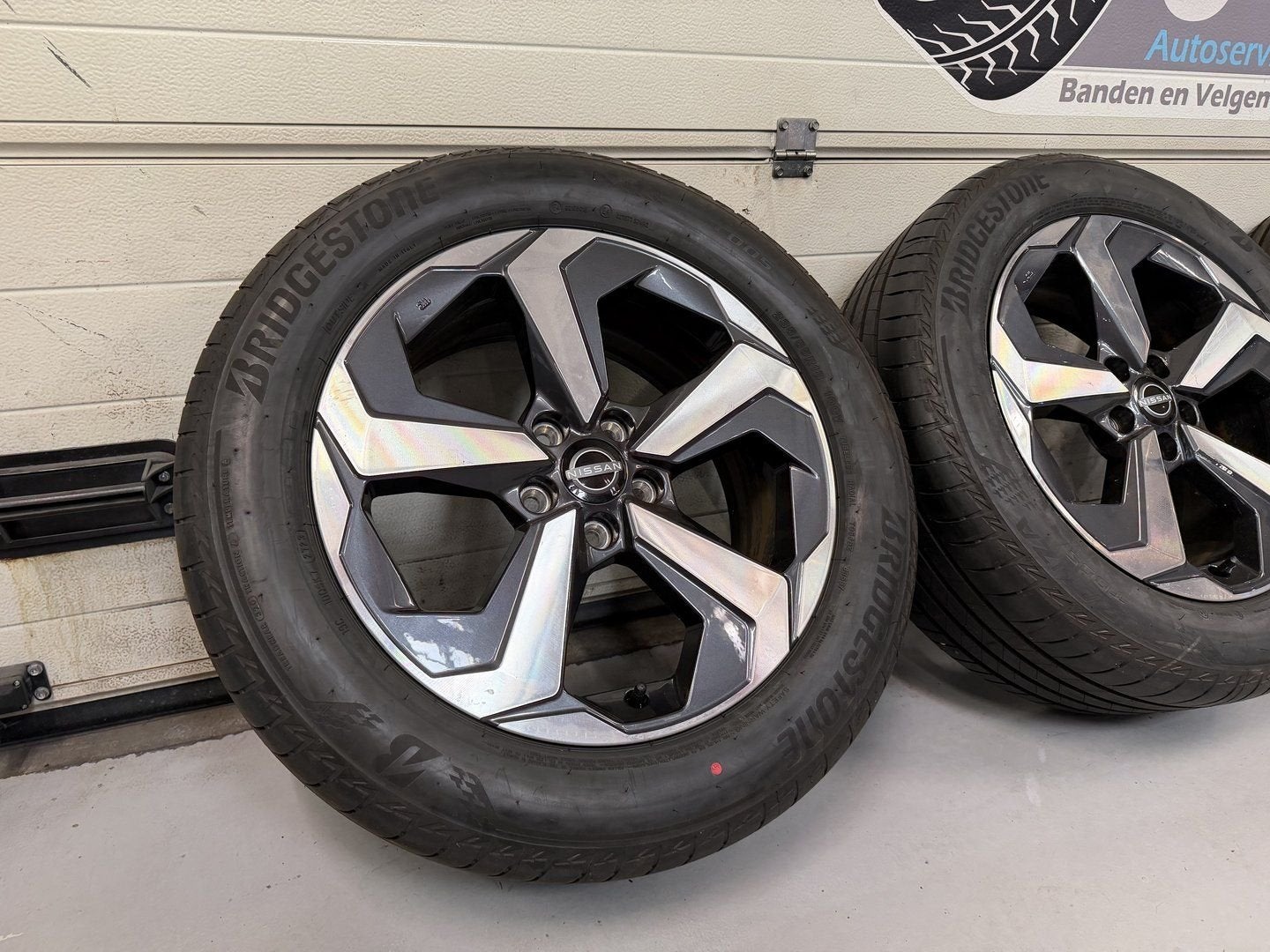 NIEUW! 18inch Originele Nissan Qashqai Velgen A-Merk Banden!, Auto-onderdelen, Banden en Velgen, Gebruikt, -, -, Banden en Velgen