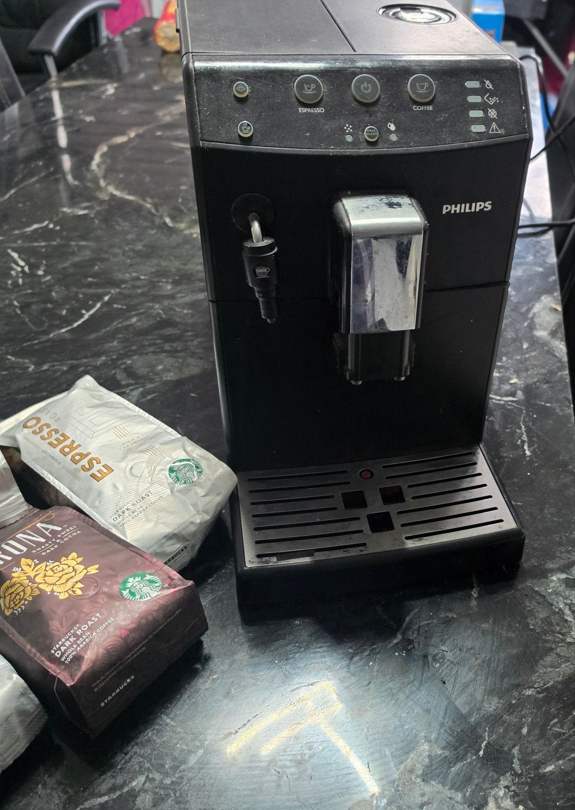 Het werkt, maar de vorige keer wilde ik een interne reinigin, Ophalen, Niet werkend, Koffiemachine, Koffiebonen