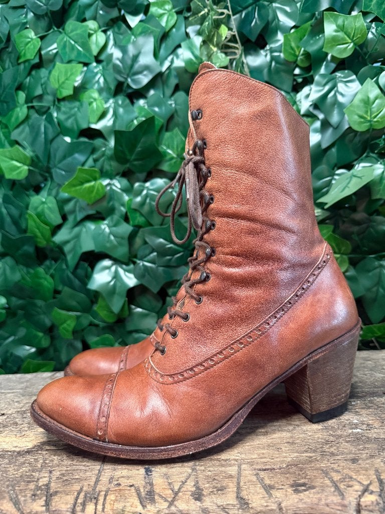 bijna Nieuw victoriaans rijglaarsje van Sendra maat 40, Kleding | Dames, Schoenen, Sendra, Bruin, Lage of Enkellaarzen, Ophalen of Verzenden