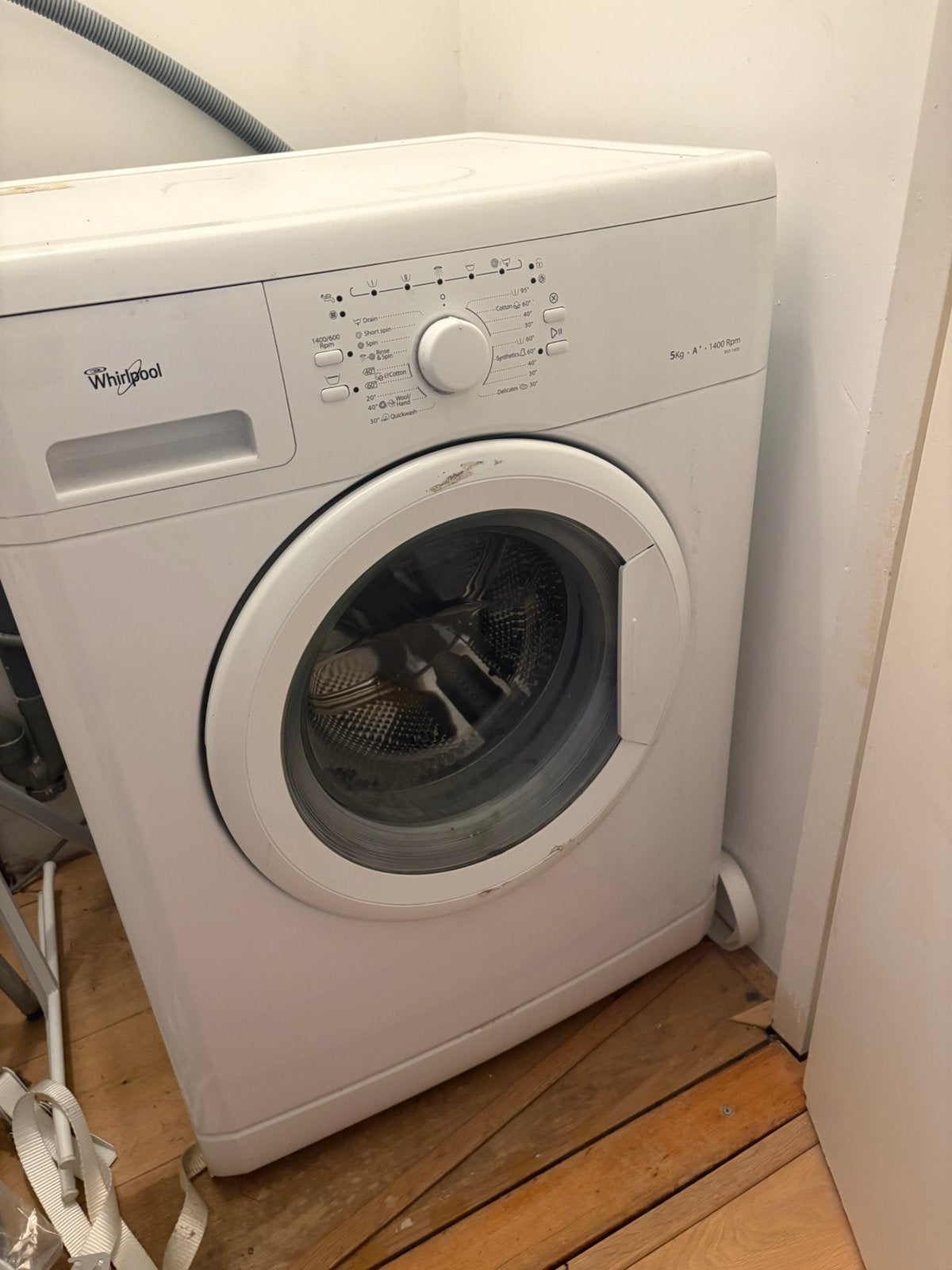Whirlpool wasmachine, Witgoed en Apparatuur, Ophalen, 1200 tot 1600 toeren, 4 tot 6 kg, Zo goed als nieuw