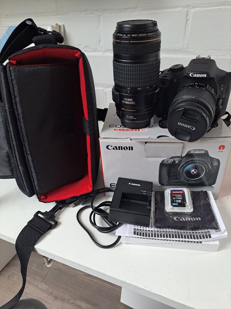 EOS  Canon 2000D, Audio, Tv en Foto, Fotocamera's Digitaal, Spiegelreflex, Canon, Ophalen of Verzenden, Zo goed als nieuw