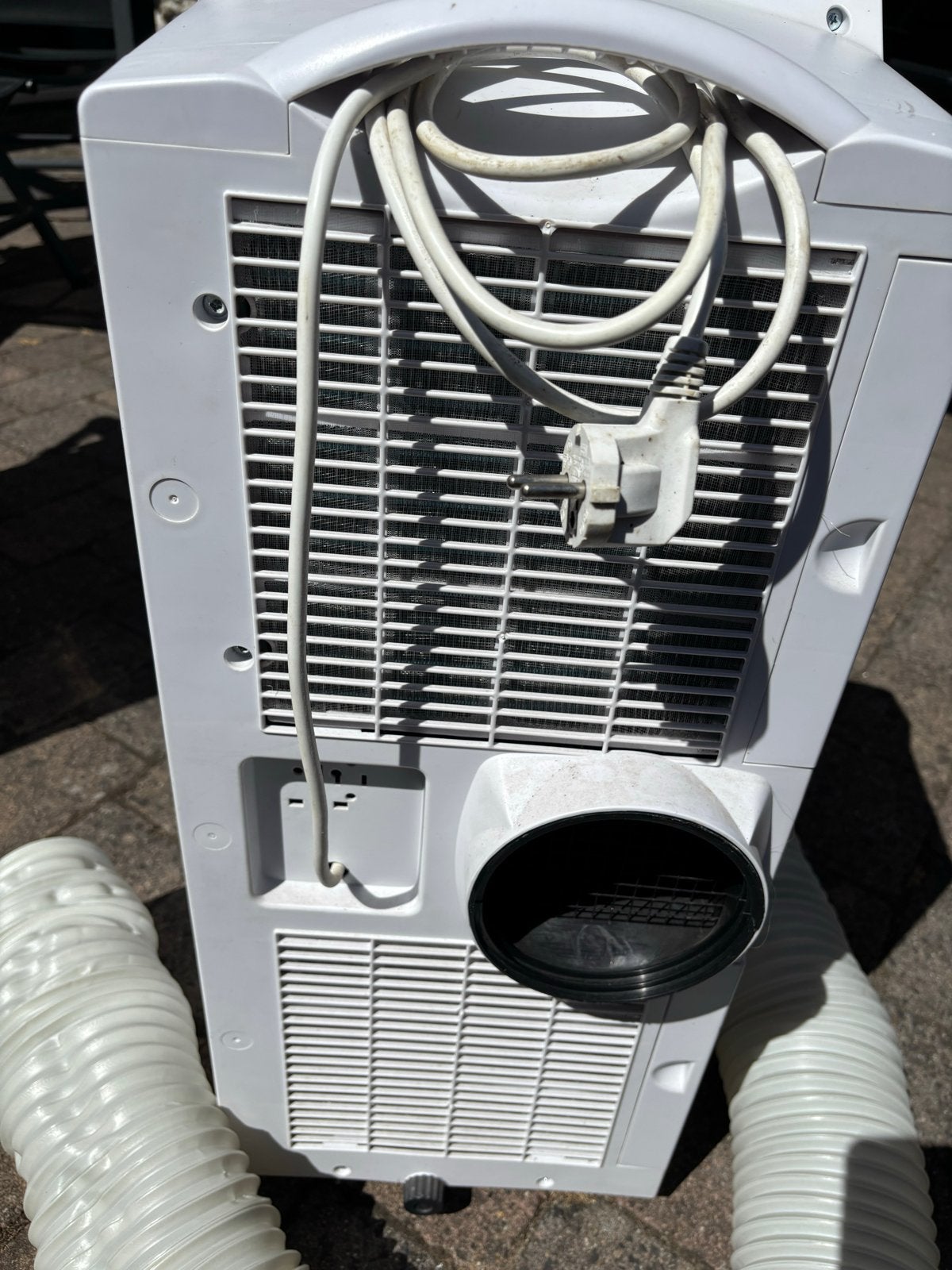 Mobiele airco met afvoerslang - Koelen en Ontvochtigen, Ophalen, Gebruikt, Minder dan 60 m³, Timer