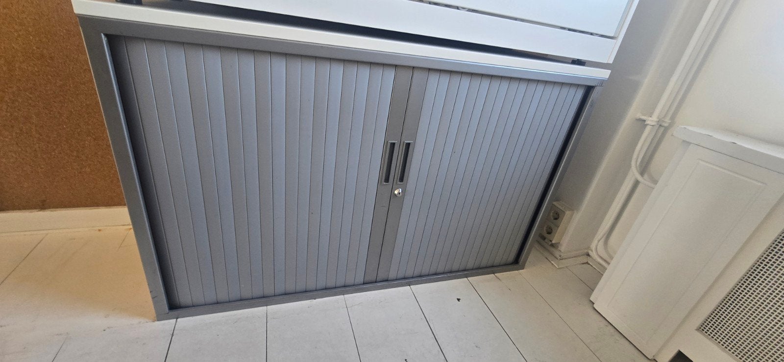 Grijze rolluikkast 74x120x43 cm, Ophalen, Gebruikt, 25 tot 50 cm, Minder dan 100 cm