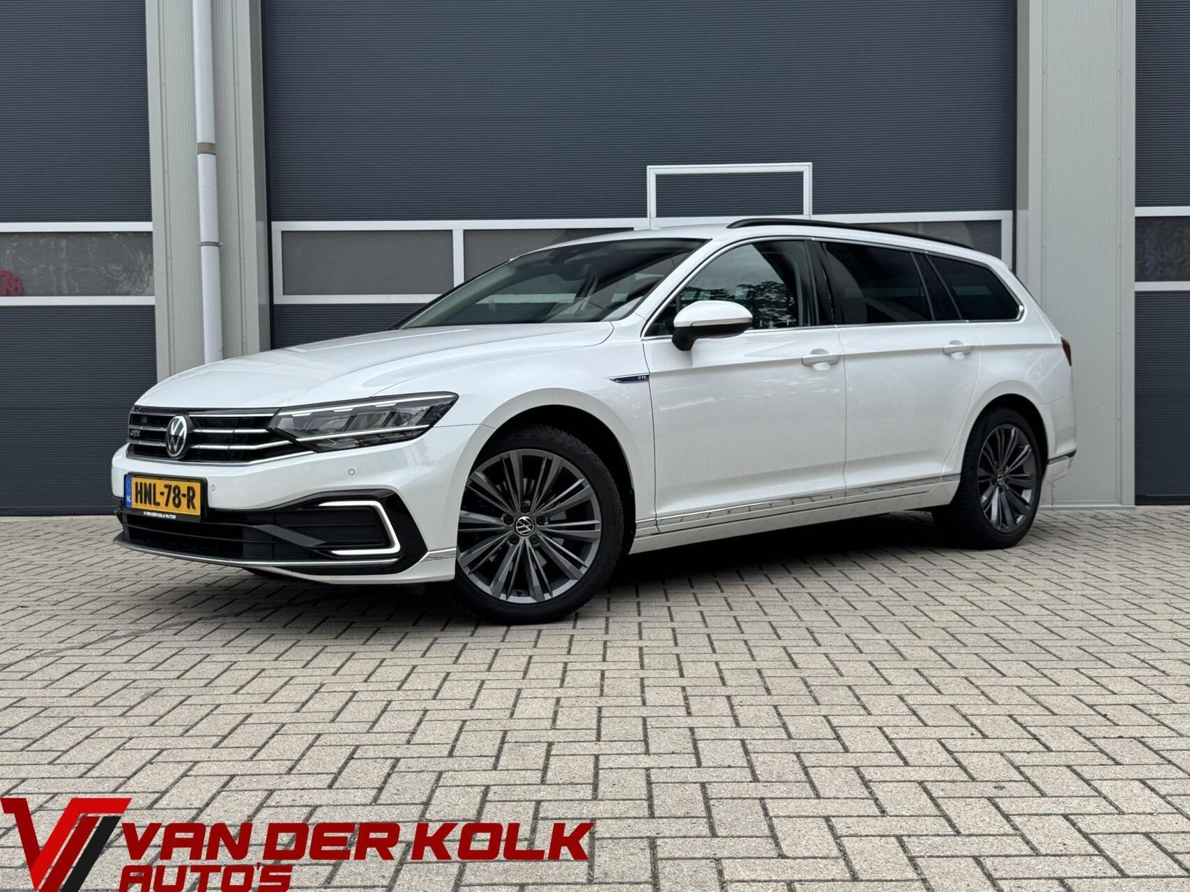 Volkswagen Passat Variant 1.4 TSI PHEV GTE Business | Head-U, Stof, Euro 6, 4 cilinders, Wit