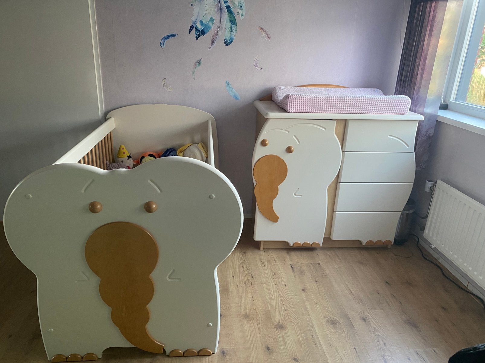 Unieke eyecatcher olifant babykamer design. ledikant+commode, Ophalen, Zo goed als nieuw, Jongetje of Meisje