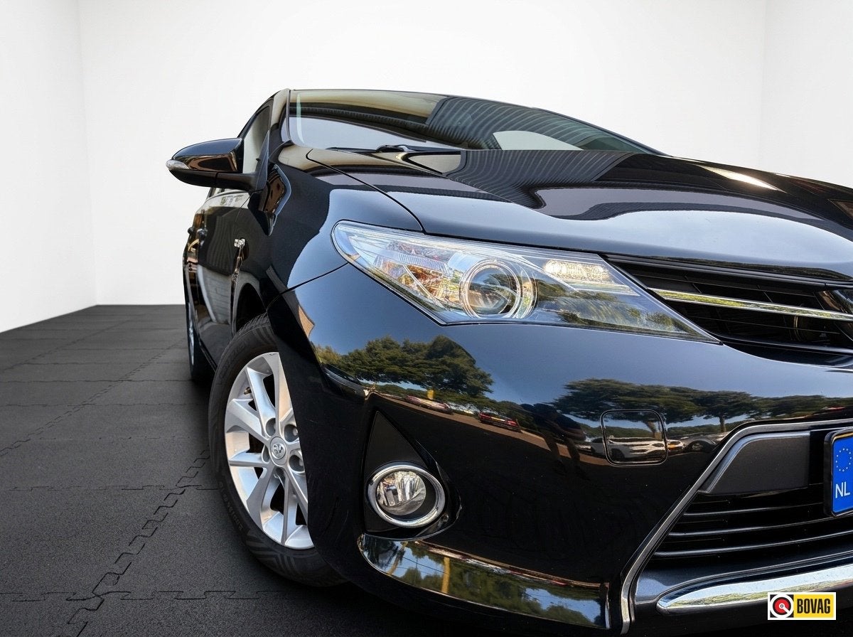 Toyota Auris 1.8 Hybrid Dynamic, Auto's, Toyota, Euro 5, Gebruikt, 4 cilinders, Zwart