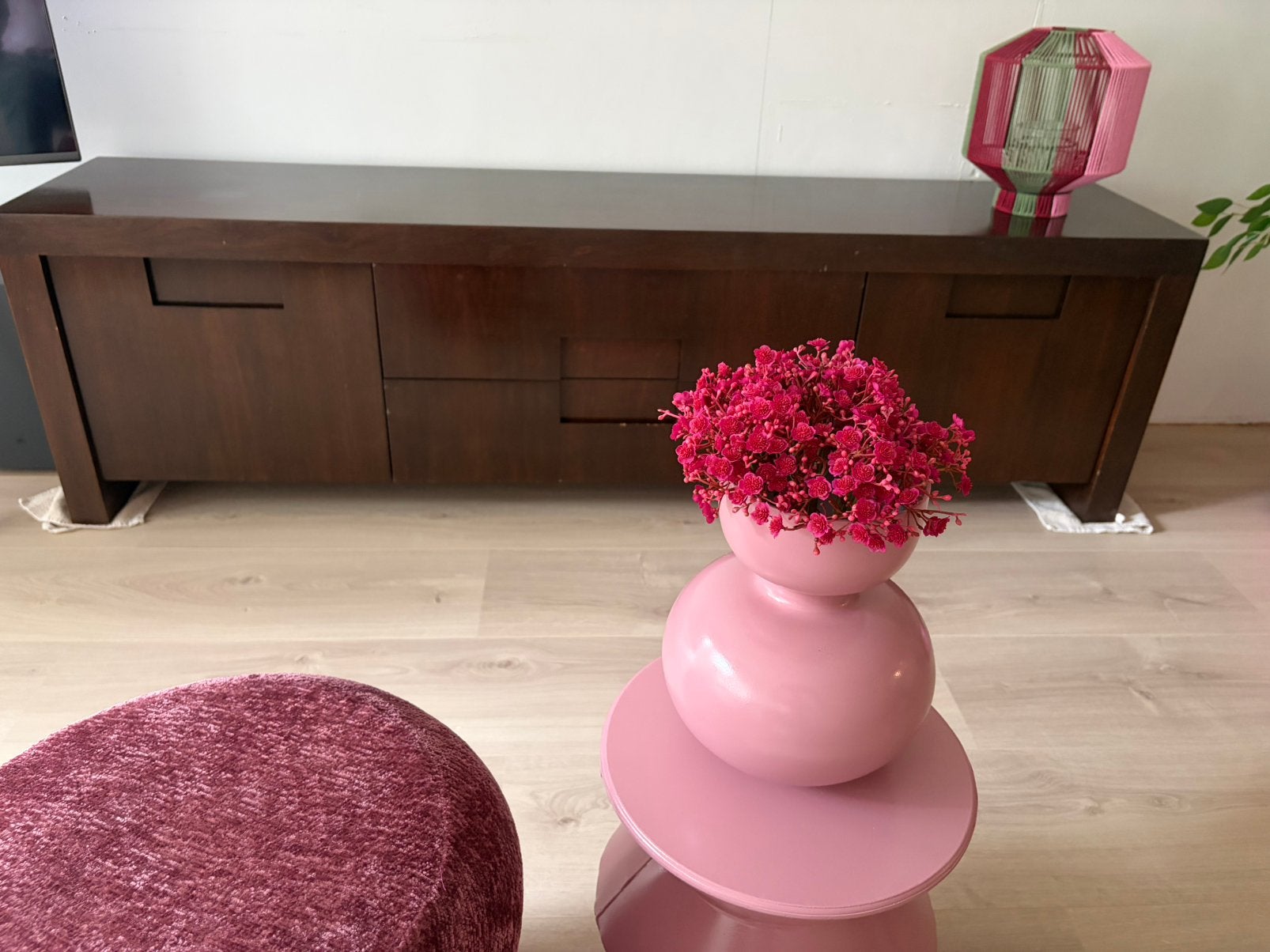 Massief houten tv meubel/ dressoir, Ophalen, 150 tot 200 cm, Zo goed als nieuw, Minder dan 100 cm
