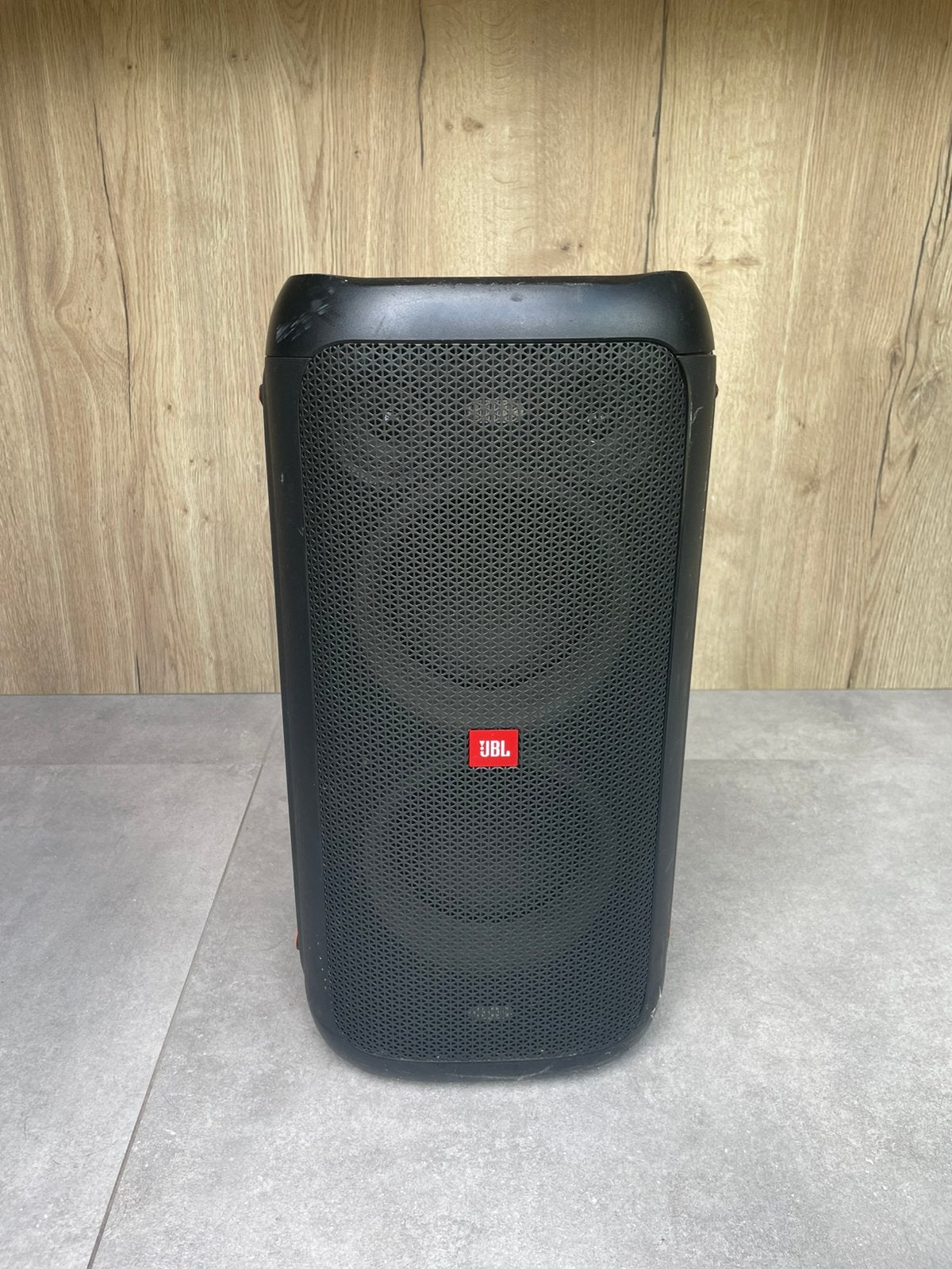 JBL Partybox 100, Audio, Tv en Foto, Luidsprekers, Ophalen, JBL, Zo goed als nieuw, 120 watt of meer