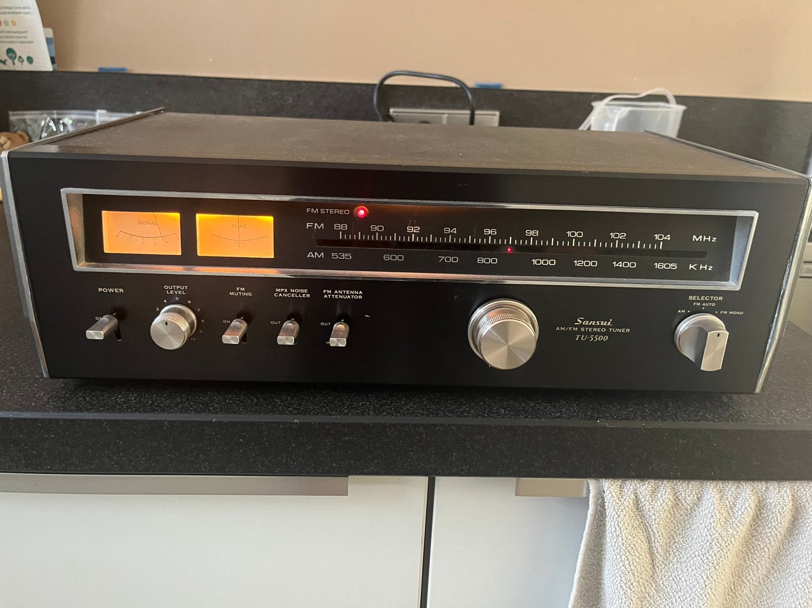 Mooie Sansui TU 5500 tuner, Audio, Tv en Foto, Ophalen of Verzenden, Gebruikt, Analoog