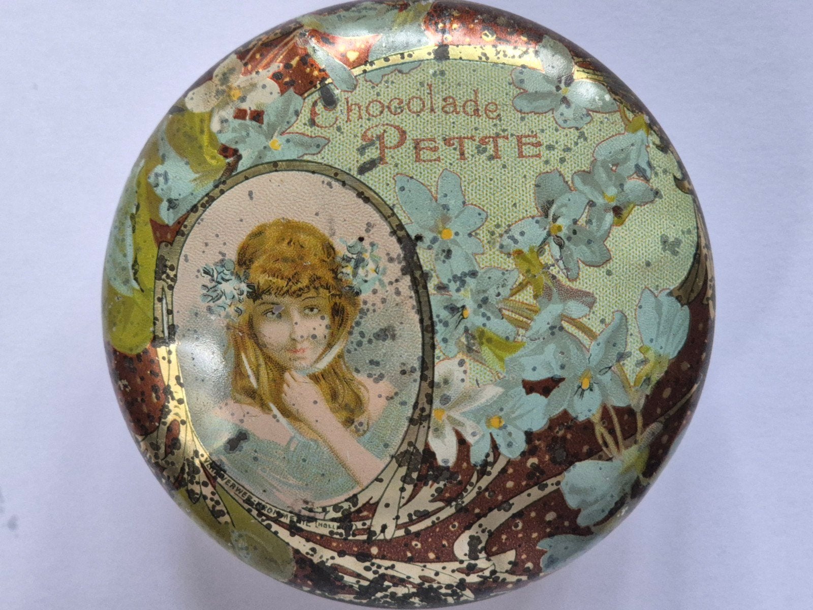 Pette chocolade blik Jong vrouw Jugendstil Wormerveer, Verzamelen, Blikken, Ophalen of Verzenden, Gebruikt, Overige