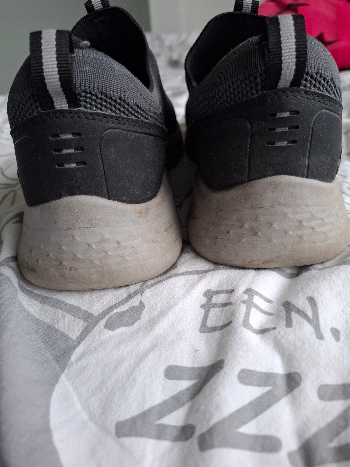 Skechers instappers. Maat 44, Overige kleuren, Overige typen, Ophalen of Verzenden, Zo goed als nieuw