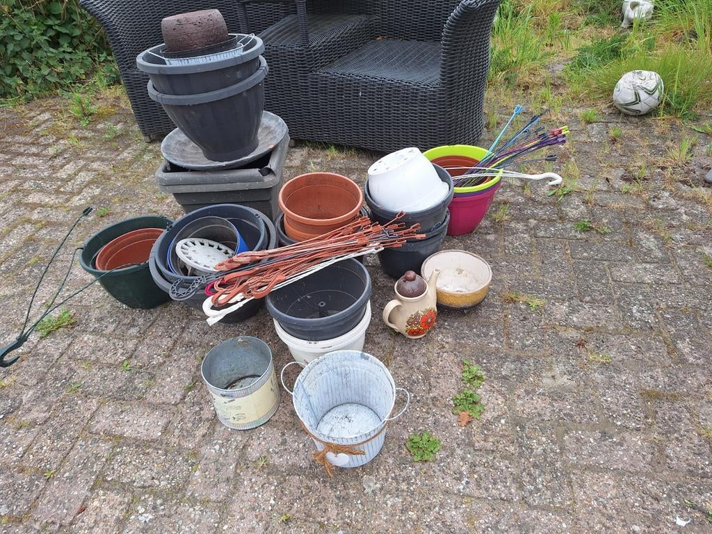 Diverse bloempotten en plantenbakken - Groot assortiment, Tuin en Terras, Bloempotten, Kunststof, Gebruikt, Minder dan 40 cm, Balkon