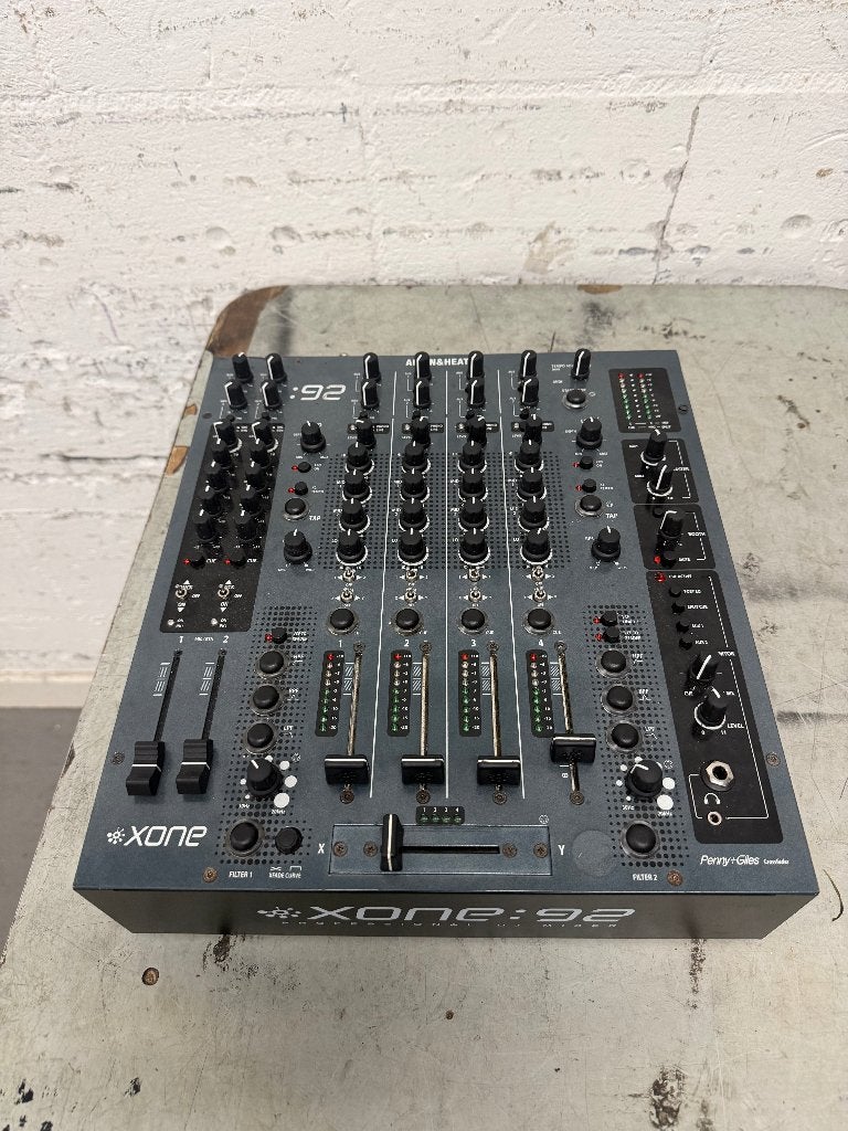 Allen & Heath Xone 92, Ophalen, Gebruikt, Minder dan 5 kanalen