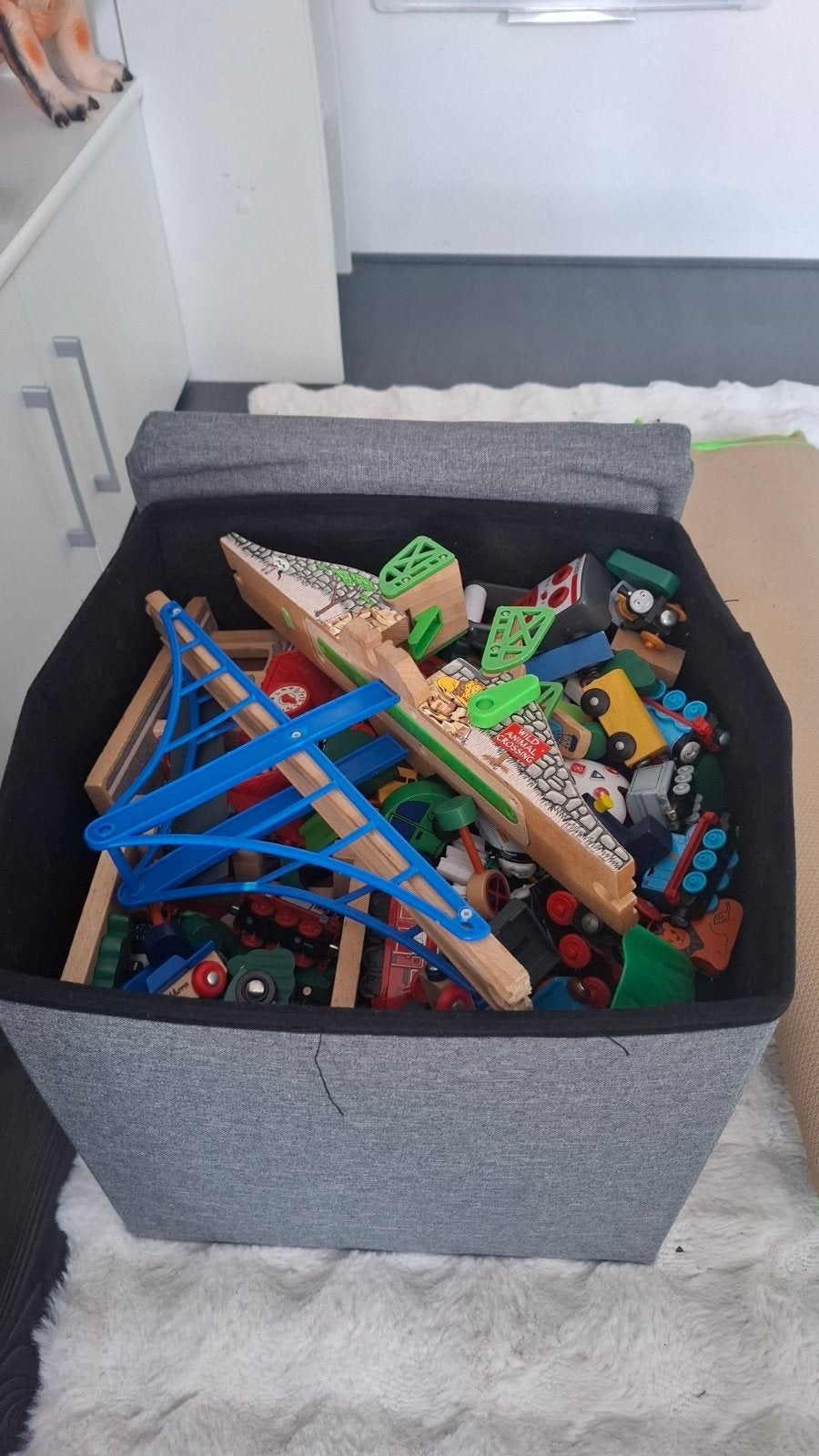 Grote set houten treinbaan met accessoires en voertuigen, Ophalen, Gebruikt
