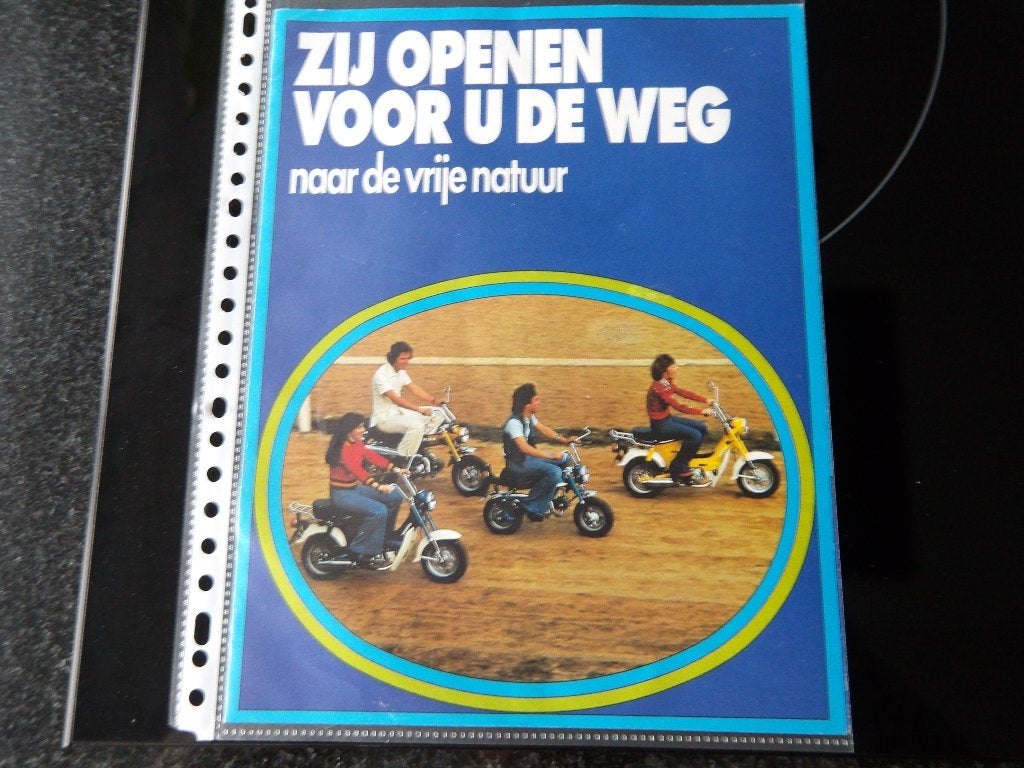 Vintage HONDA Bromfiets Folder - Zij Openen Voor U De Weg, Fietsen en Brommers, Ophalen of Verzenden, Gebruikt