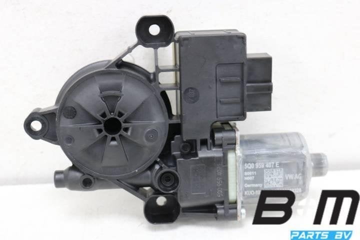 Raammotor linksachter VW Tiguan 5NA 5Q0959407E