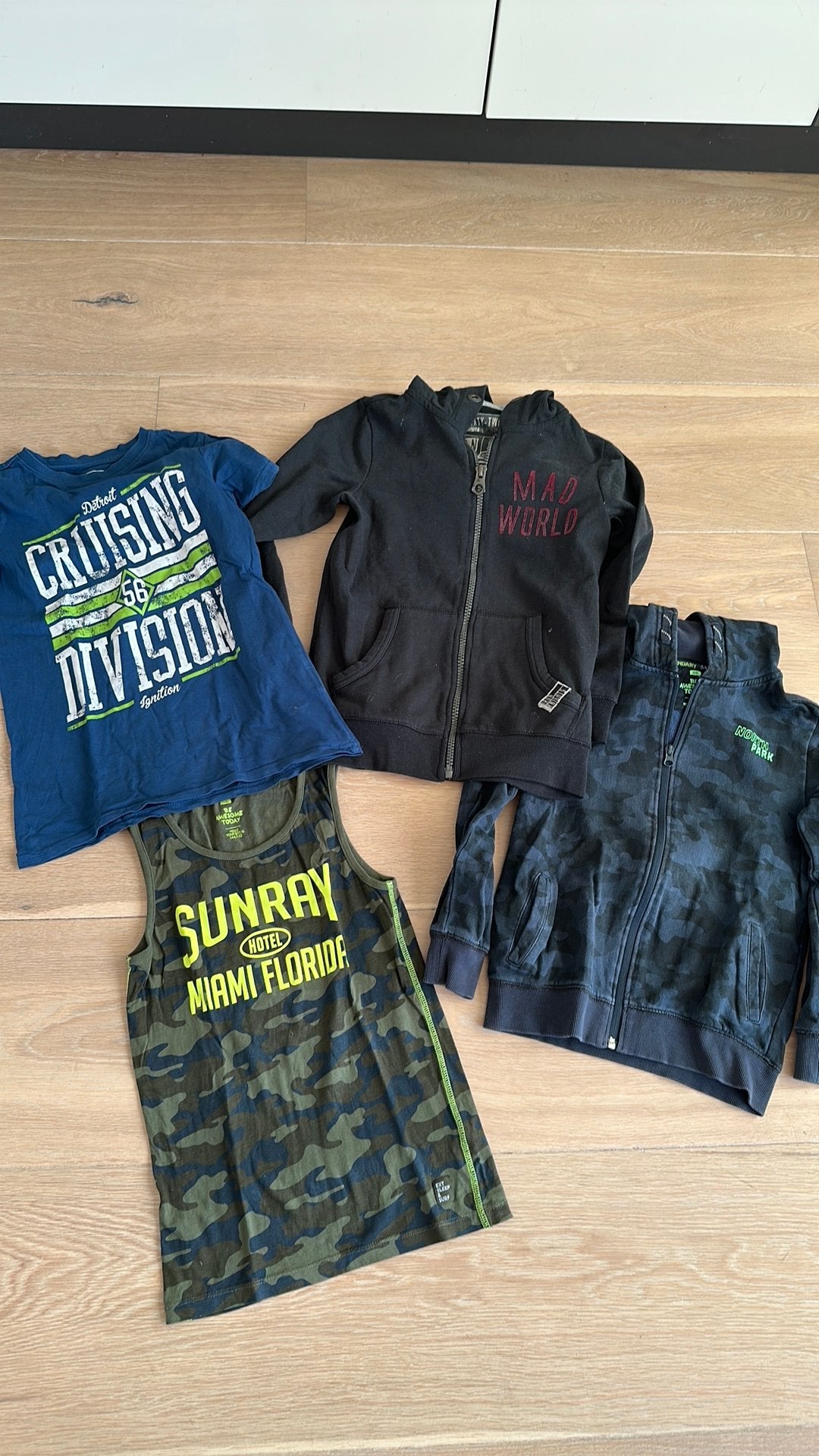 Kleding jongen maat 146, Ophalen of Verzenden, Zo goed als nieuw, Jongen, Trui of Vest