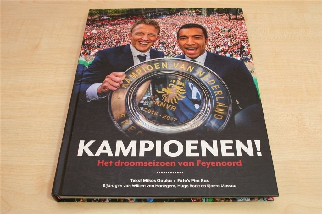 Feyenoord Kampioen 2016-2017 — Het Droomseizoen in Beeld, Ophalen of Verzenden, Zo goed als nieuw, Watersport en Hengelsport