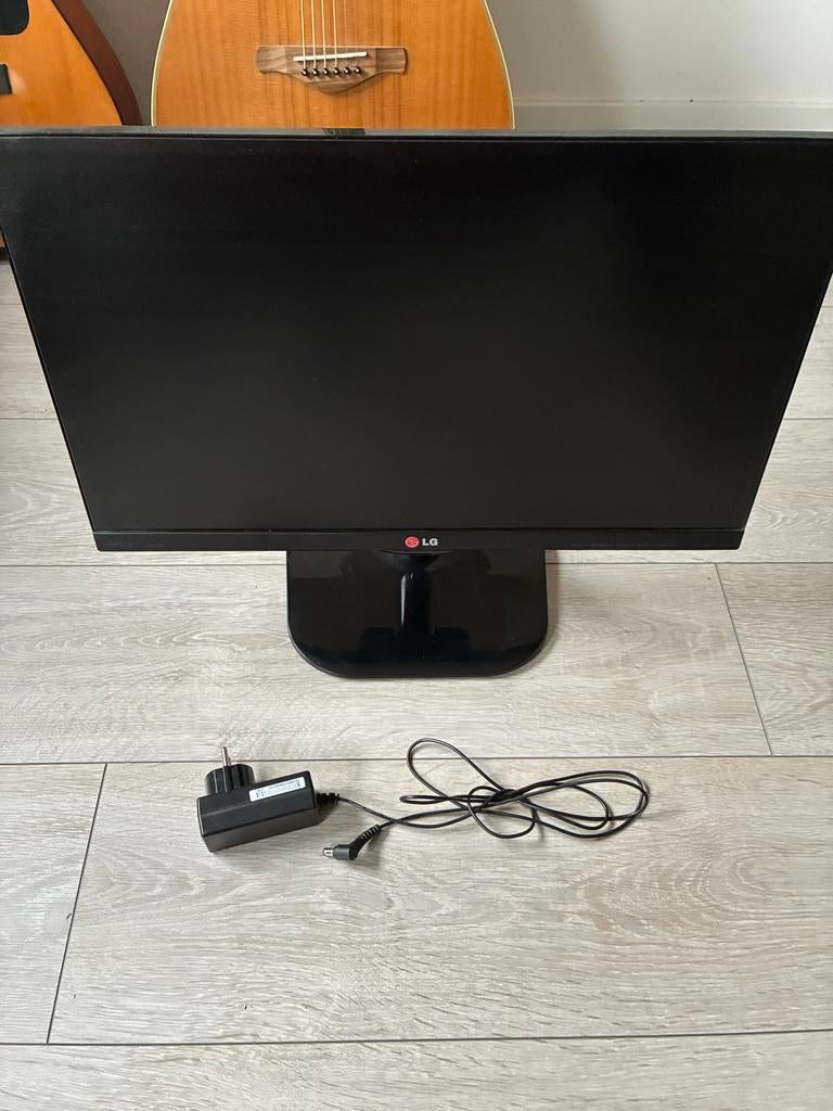 LG Monitor 21.5 inch 22MP65HQ-P met kabel, Ophalen, HDMI, IPS, Kantelbaar
