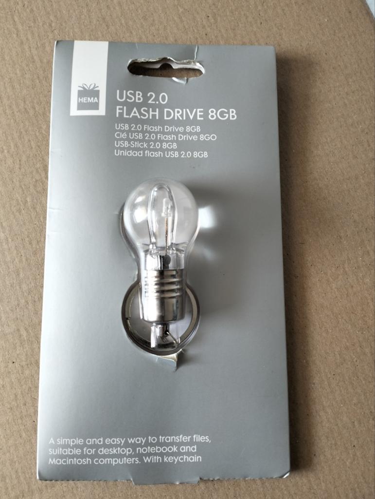 Hema USB 2.0 Flash Drive 8GB - Gloeilamp Design, Computers en Software, USB Sticks, Nieuw, 8 GB, Ophalen of Verzenden
