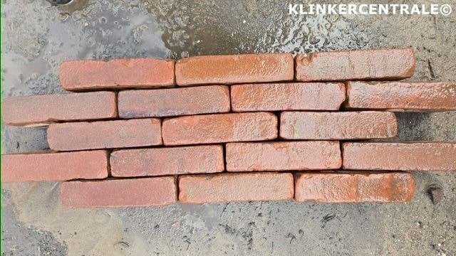 10m2 rood gemêleerd gebakken klinkers waaltjes 5-duimers, Tuin en Terras, Bij dit gebruikte product niet meer te achterhalen.