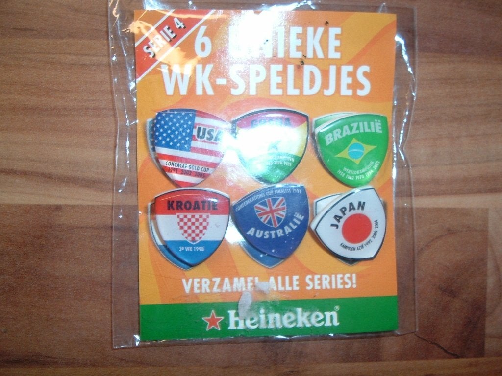 Heineken WK speldjes Serie 4, Ophalen of Verzenden, Nieuw, Overige typen, Heineken