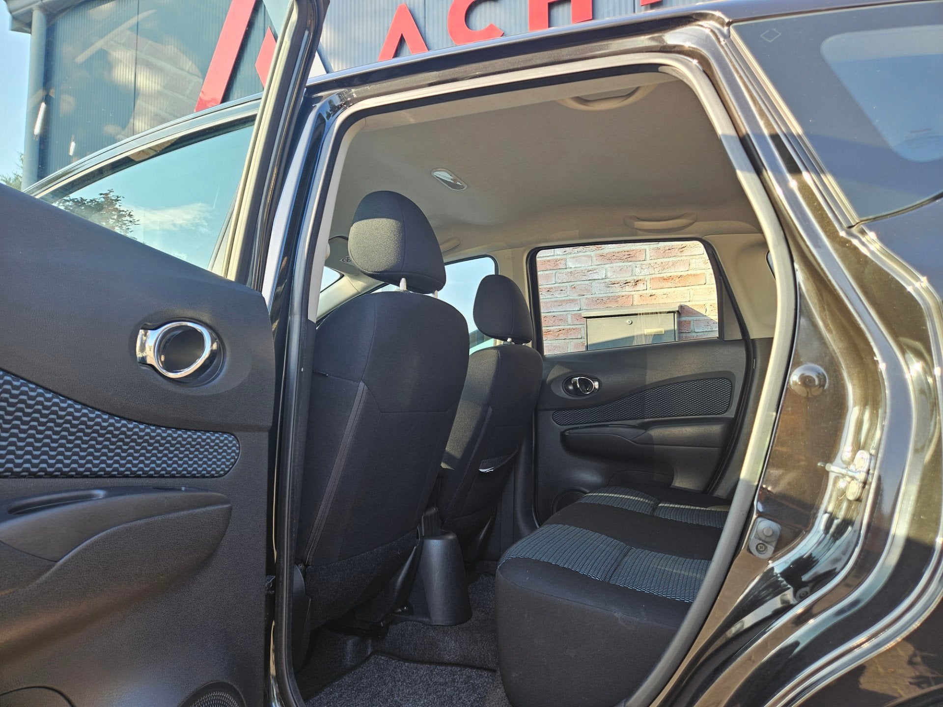 Nissan Note 1.2 DIG-S Connect Edition Automaat! Airco/Clima!, Auto's, Gebruikt, 1045 kg, 1198 cc, Bedrijf