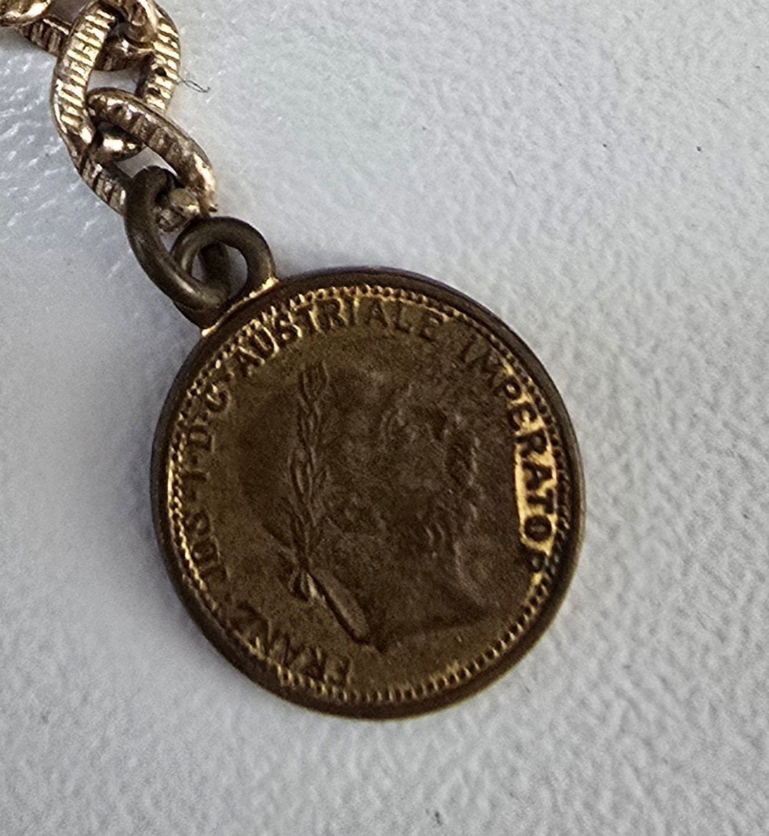 Sleutelhanger met kleine munt, Ophalen of Verzenden, Gebruikt, Overige typen