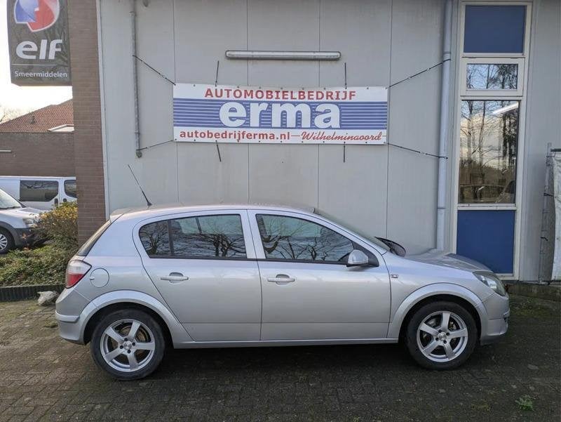 Personenauto, Opel, Astra 1,6i, grijs, 2005, Automaat, Overige modellen, Overige carrosserieën, Overige brandstoffen