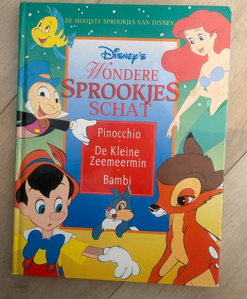 Disney's Wonderlijke Sprookjesschat: Pinokkio, Zeemeermin, B, Ophalen of Verzenden, Gelezen