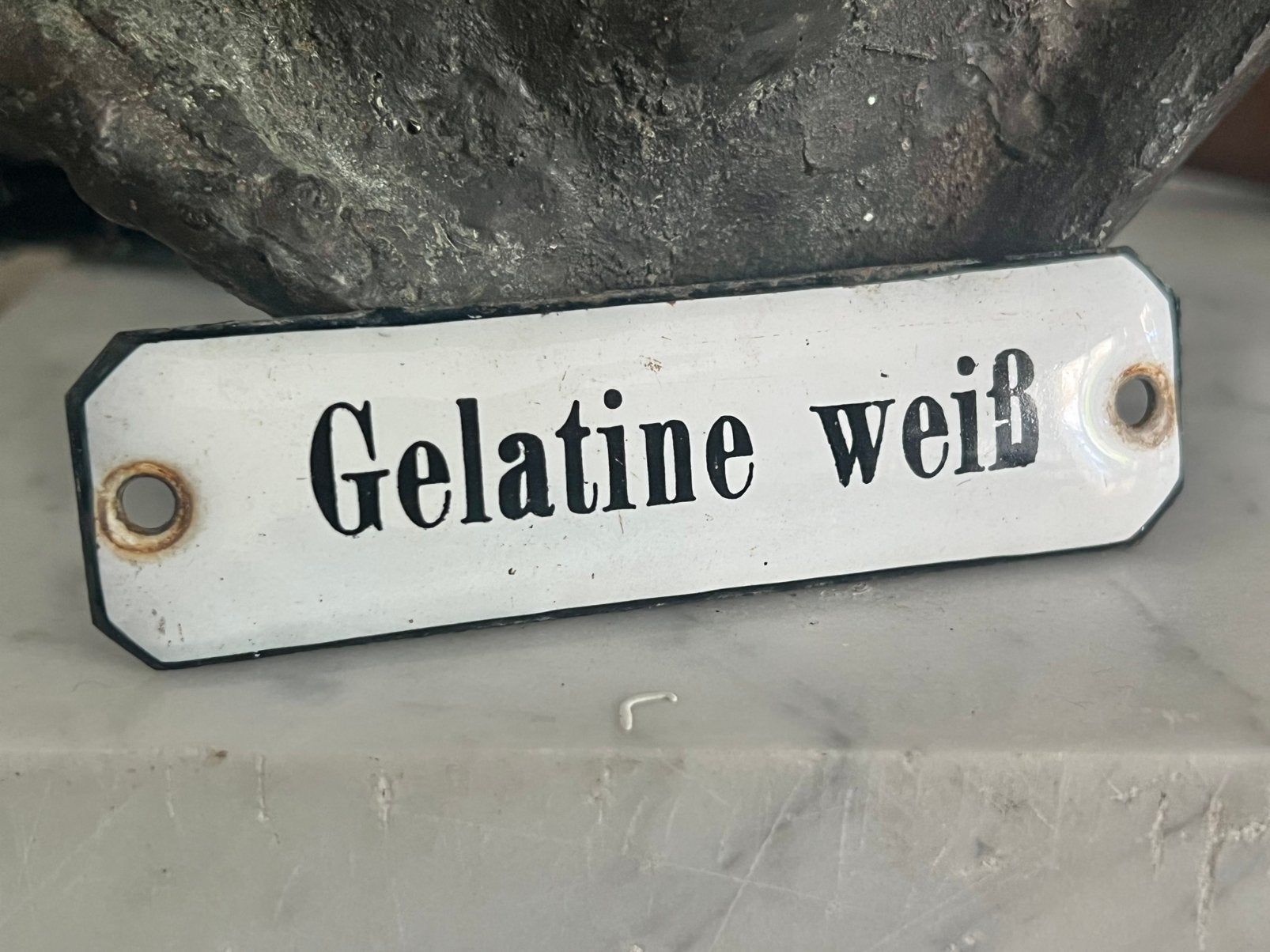 OUD EMAILLE BORDJE UIT KRUIDENIERS WINKEL, Ophalen of Verzenden
