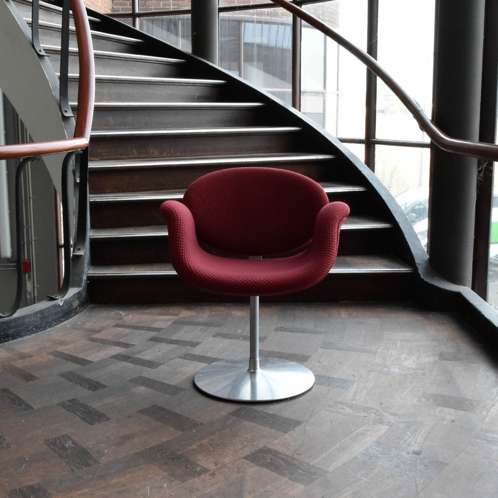 Artifort Little Tulip - Kvadrat Mosaic, Huis en Inrichting, Stoelen, -, Ophalen of Verzenden, Zo goed als nieuw, Rood