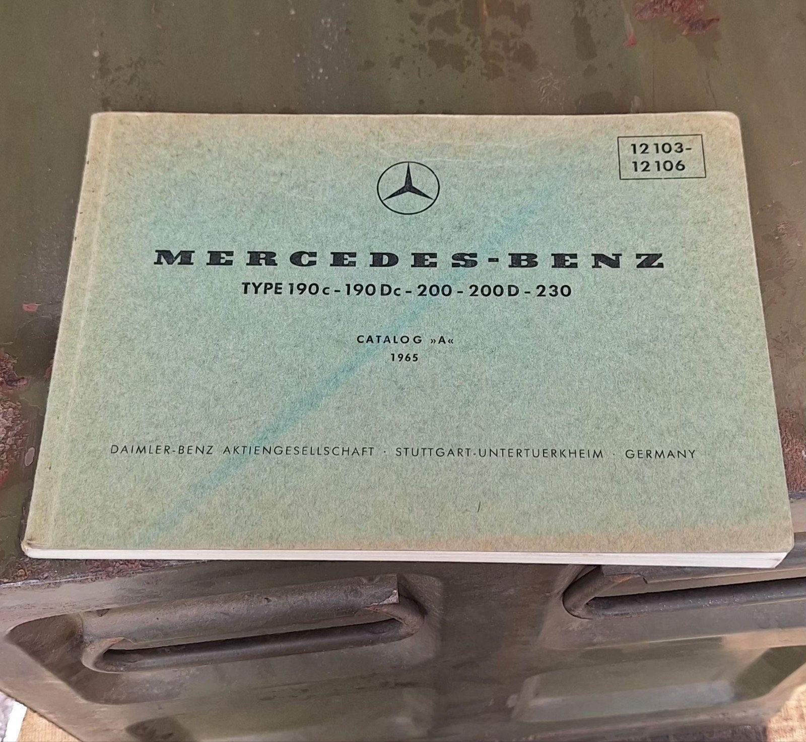 Mercedes-Benz Catalogus A 1965 W110 Heckflosse, Gelezen, Mercedes-Benz, Mercedes, Ophalen of Verzenden
