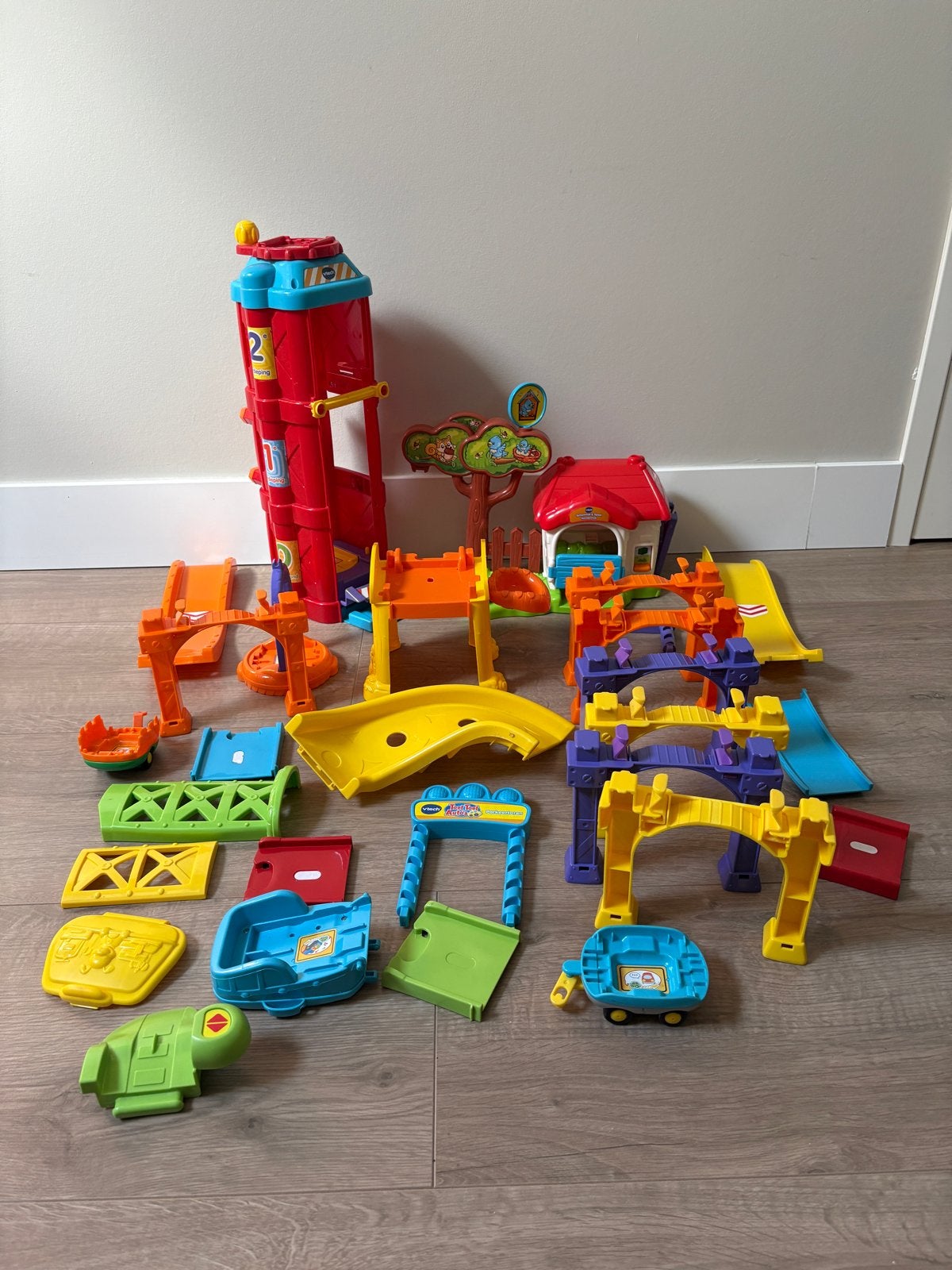 VTech Toet Toet Auto's: Parkeertoren, Garage & Hondenhok, Ophalen, Gebruikt, Jongen of Meisje