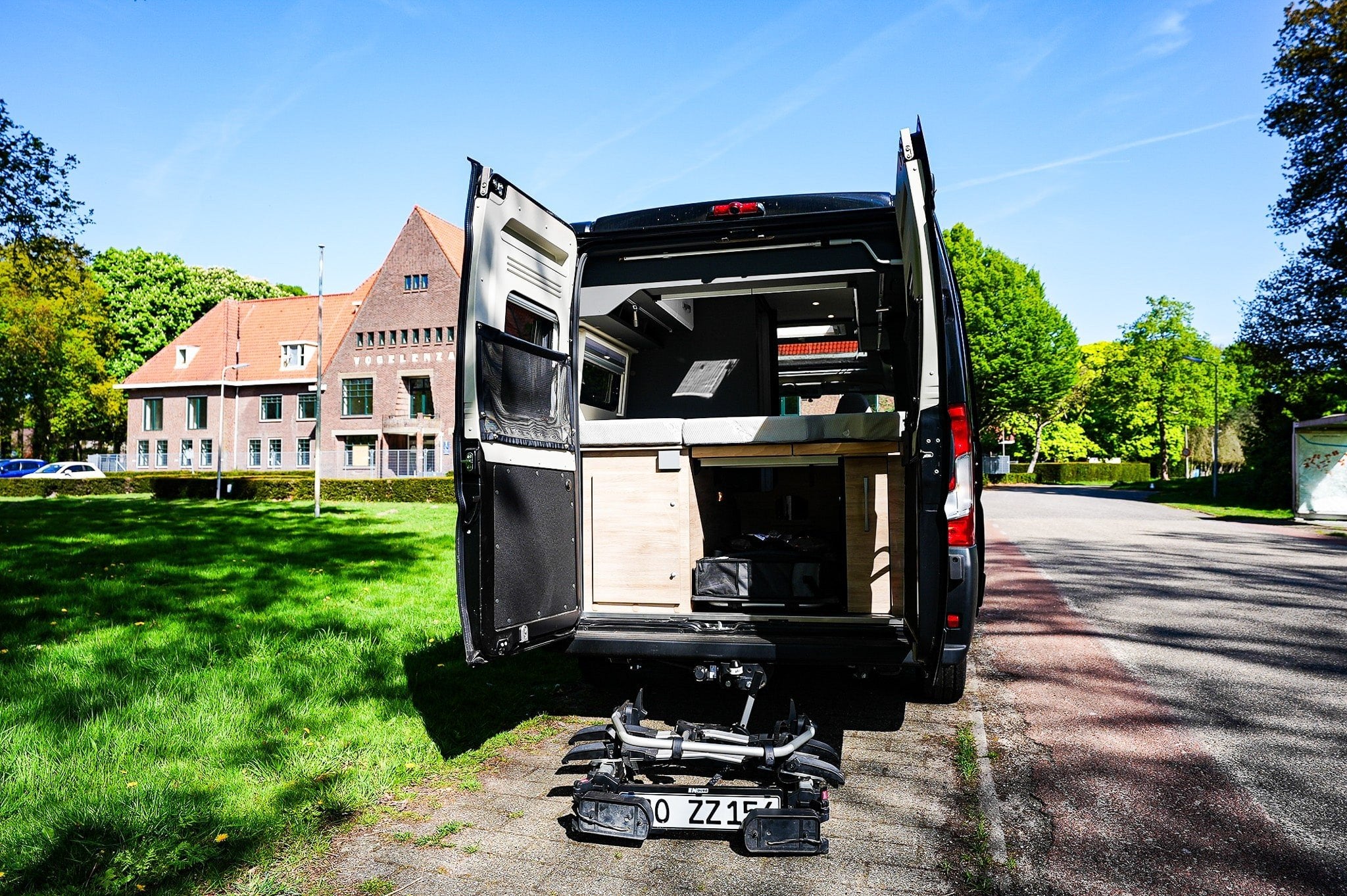 Dethleffs Globetrail Advantage 600 DS verwacht (bj 2024), Caravans en Kamperen, Buscamper of Camperbus, Tot en met 2, 6 tot 7 meter