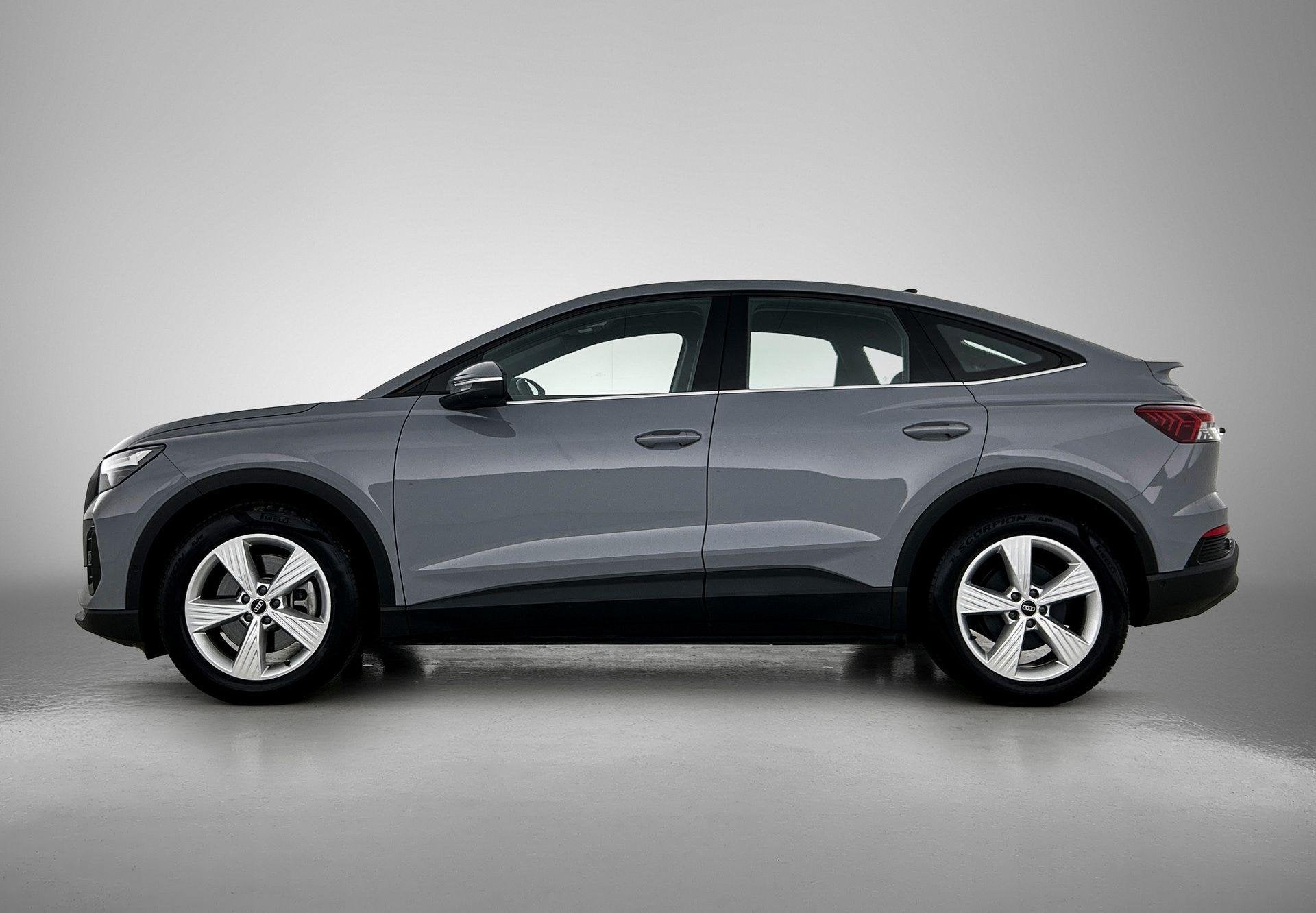 Audi Q4 Sportback e-tron 45 quattro Edition 82 kWh | Automaa, Auto's, 12 maanden, Zwart, 82 kWh, 2135 kg