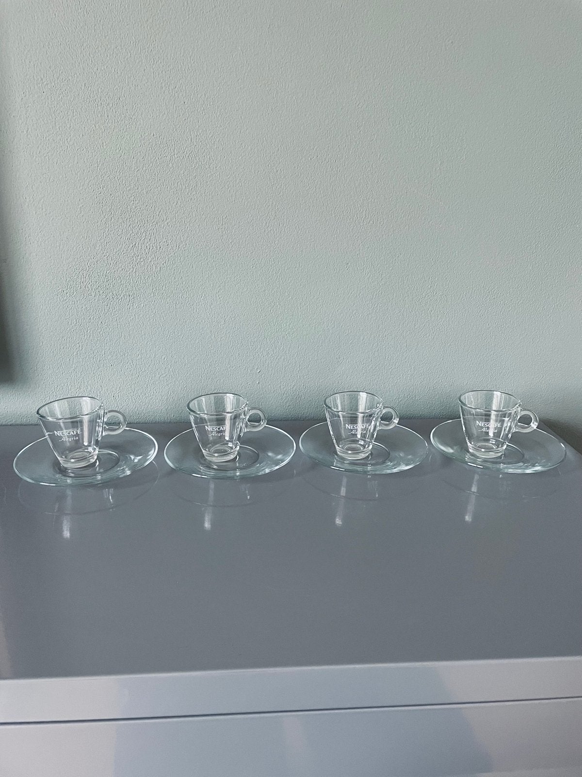 Nescafé Alegria espresso glazen kopjes & schotels (4 stuks), Nieuw, Ophalen of Verzenden, Glas, Overige stijlen