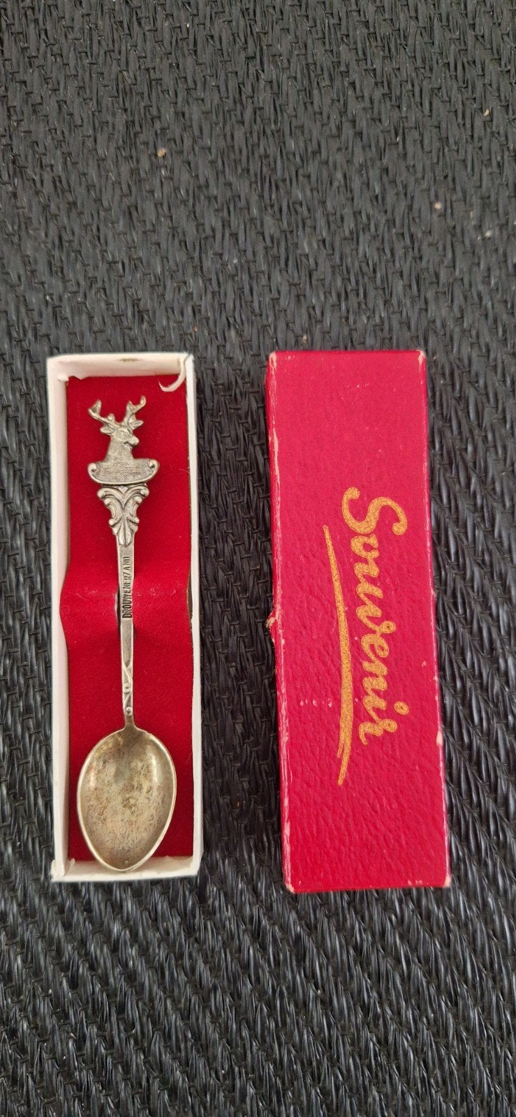 Zilver lepeltje, Ophalen