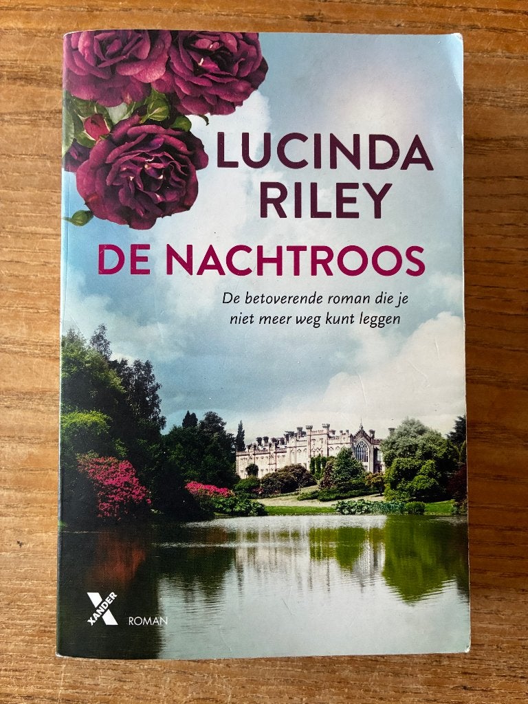 Lucinda Riley - De Nachtroos, Boeken, Ophalen of Verzenden, Gelezen, Lucinda Riley