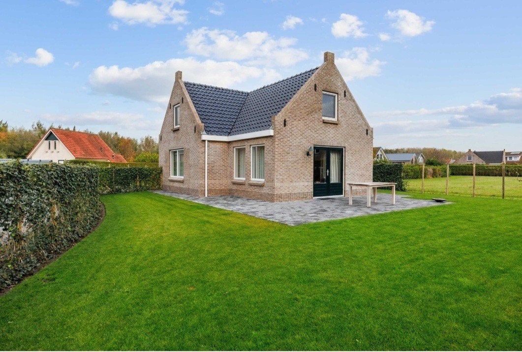 Vakantie / Recreatie/ Woning in Tzummarum, Ophalen of Verzenden, Zo goed als nieuw