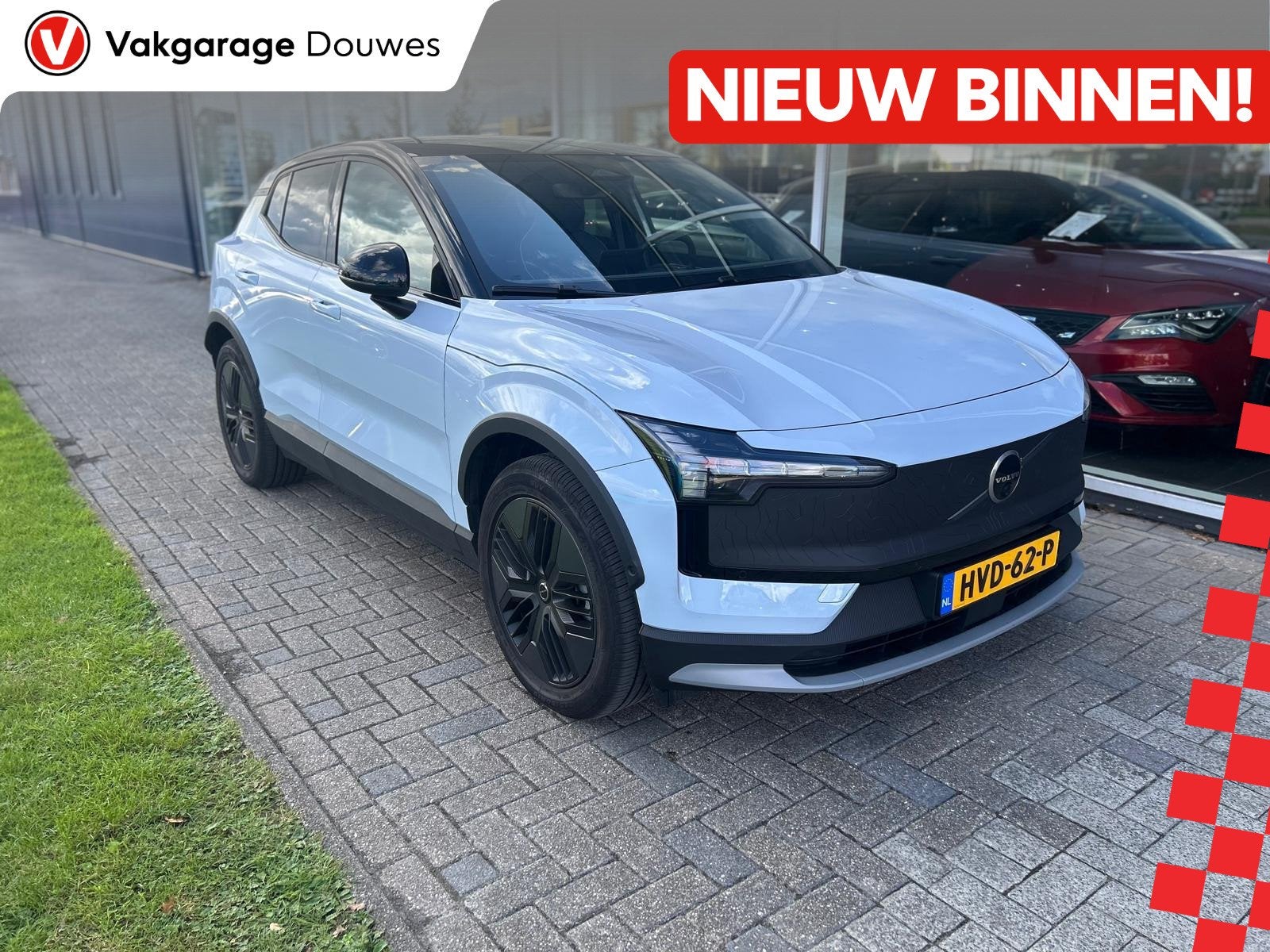 Volvo EX30 Cross Country Twin Motor Performance Ultra 69 kWh, Auto's, Automaat, Gebruikt, Blauw, Leder en Stof