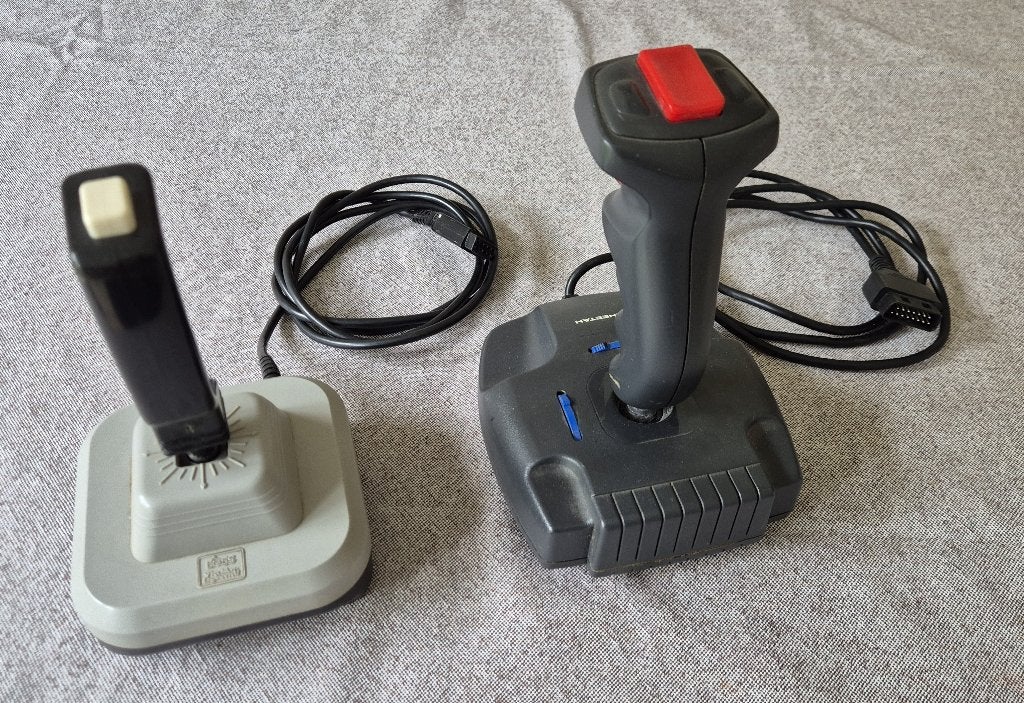 Vintage Joysticks 2x Commodore 64 + PC, Computers en Software, Ophalen of Verzenden