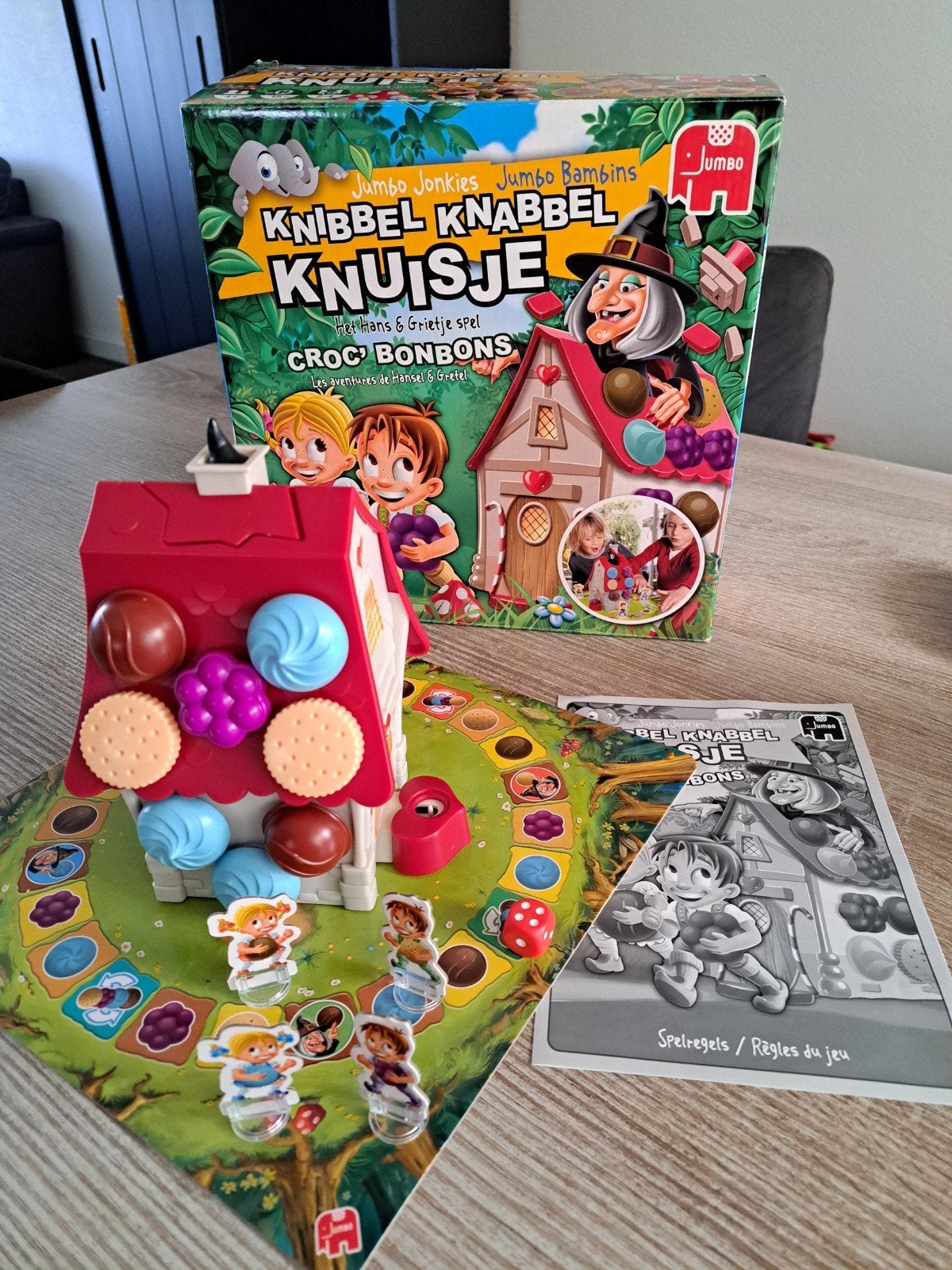Knibbel knabbel knuisje, Ophalen of Verzenden, Zo goed als nieuw